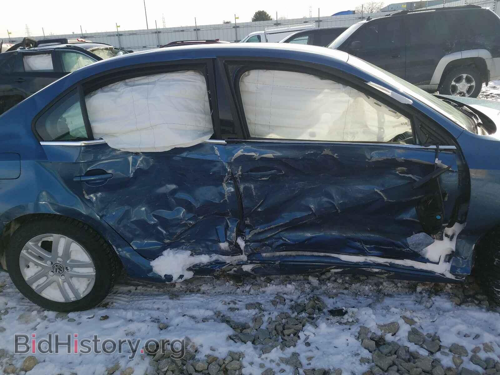 2017 VOLKSWAGEN JETTA - VIN: 3VW2B7AJ0HM207724 - Фото 9