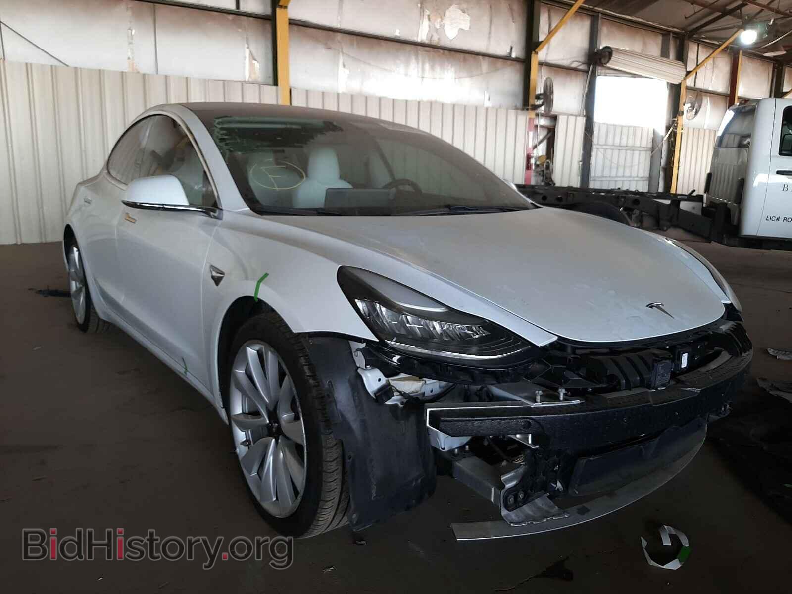 Фотография 5YJ3E1EB7JF097943 - TESLA MODEL 3 2018