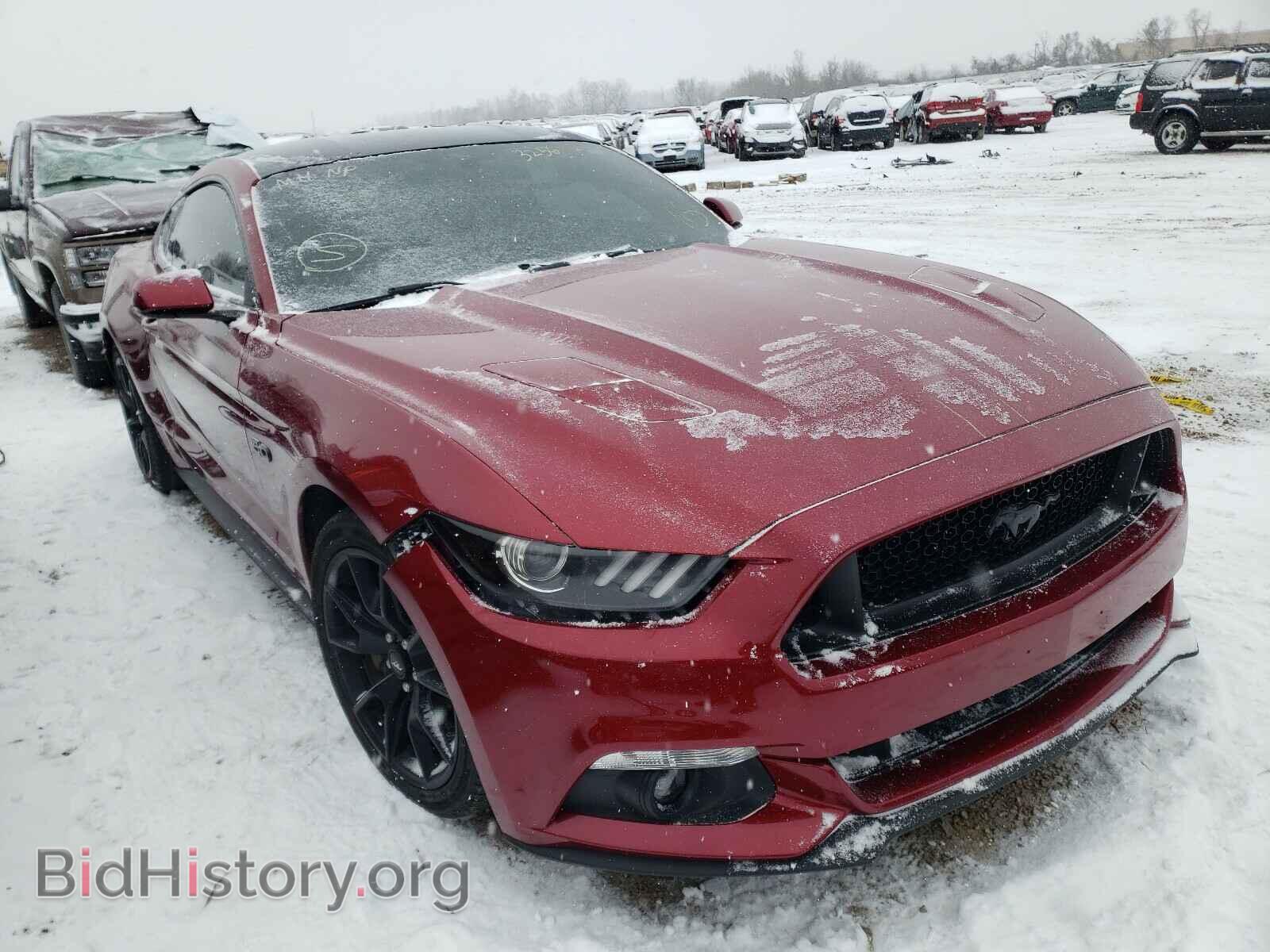 Photo 1FA6P8CF2H5333700 - FORD MUSTANG 2017