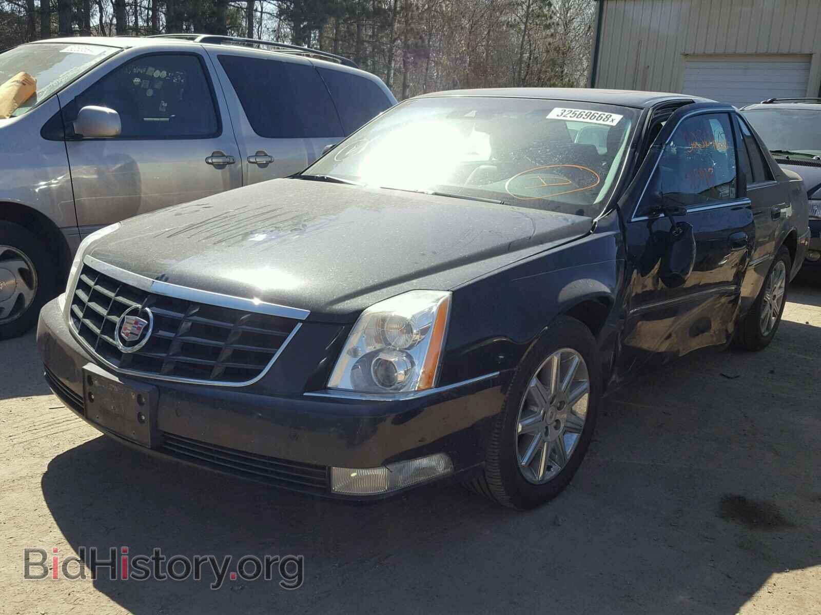2011 CADILLAC DTS - VIN: 1G6KH5E68BU109235 - Фото 2