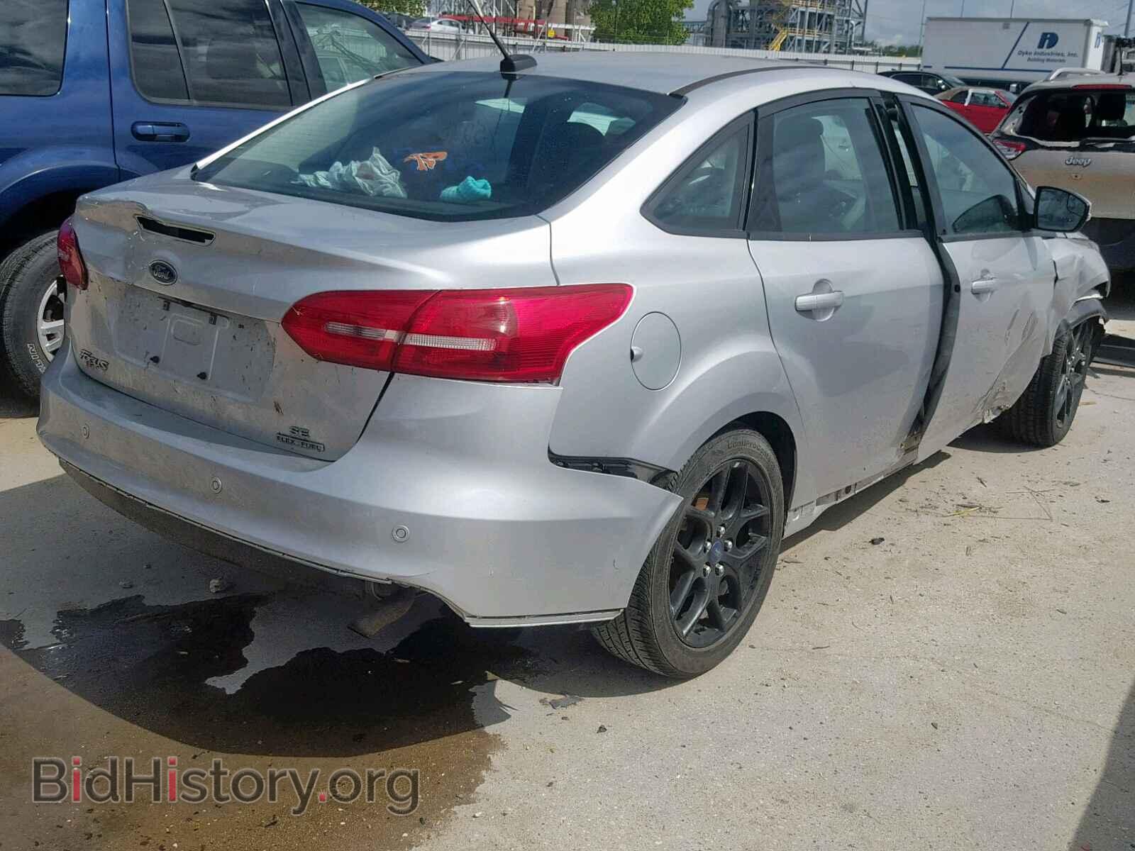 2016 FORD FOCUS SE - VIN: 1FADP3F23GL214292 - Фото 4