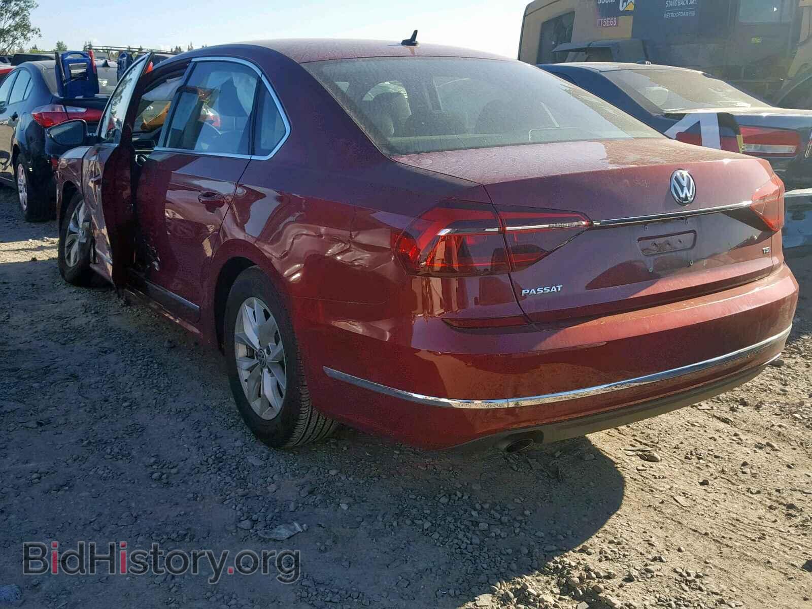 2017 VOLKSWAGEN PASSAT - VIN: 1VWAT7A32HC002739 - Фото 3