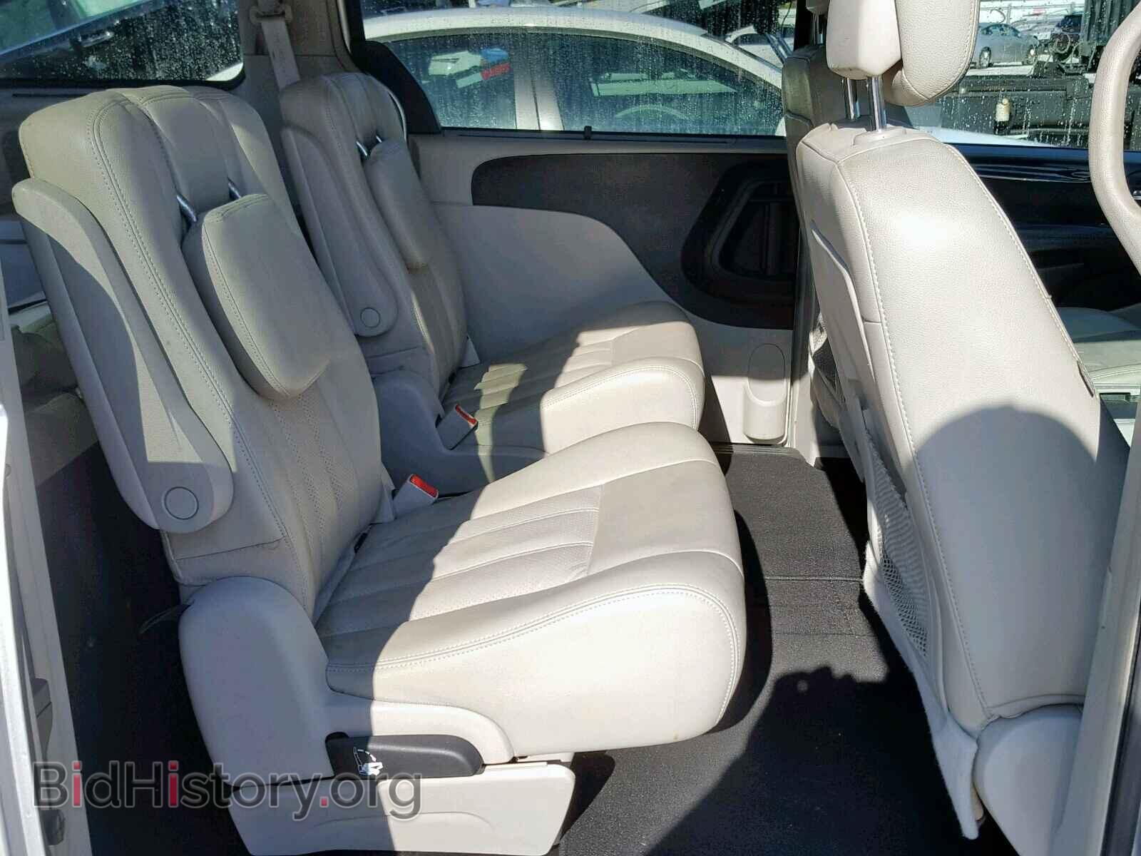 2011 CHRYSLER TOWN & COU - VIN: 2A4RR8DG1BR608017 - Фото 6