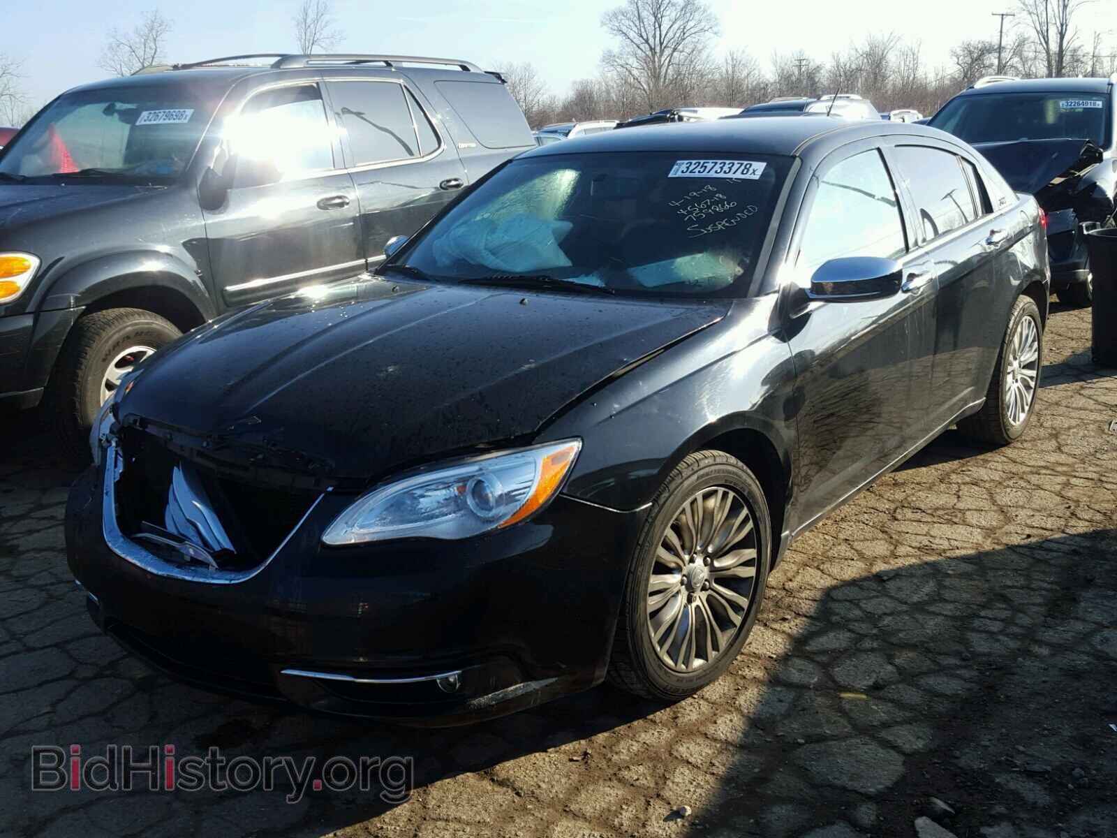2013 CHRYSLER 200 - VIN: 1C3CCBCG0DN759866 - Фото 2