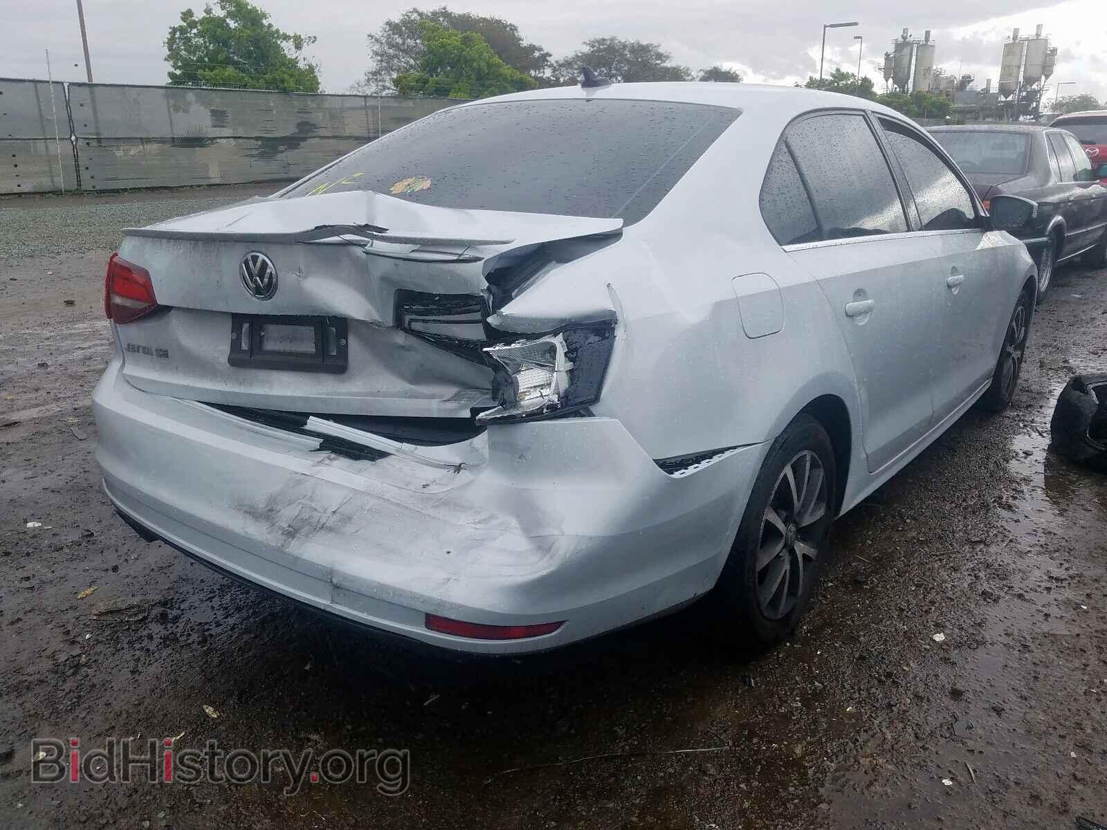 2017 VOLKSWAGEN JETTA - VIN: 3VWDB7AJ5HM221384 - Фото 4