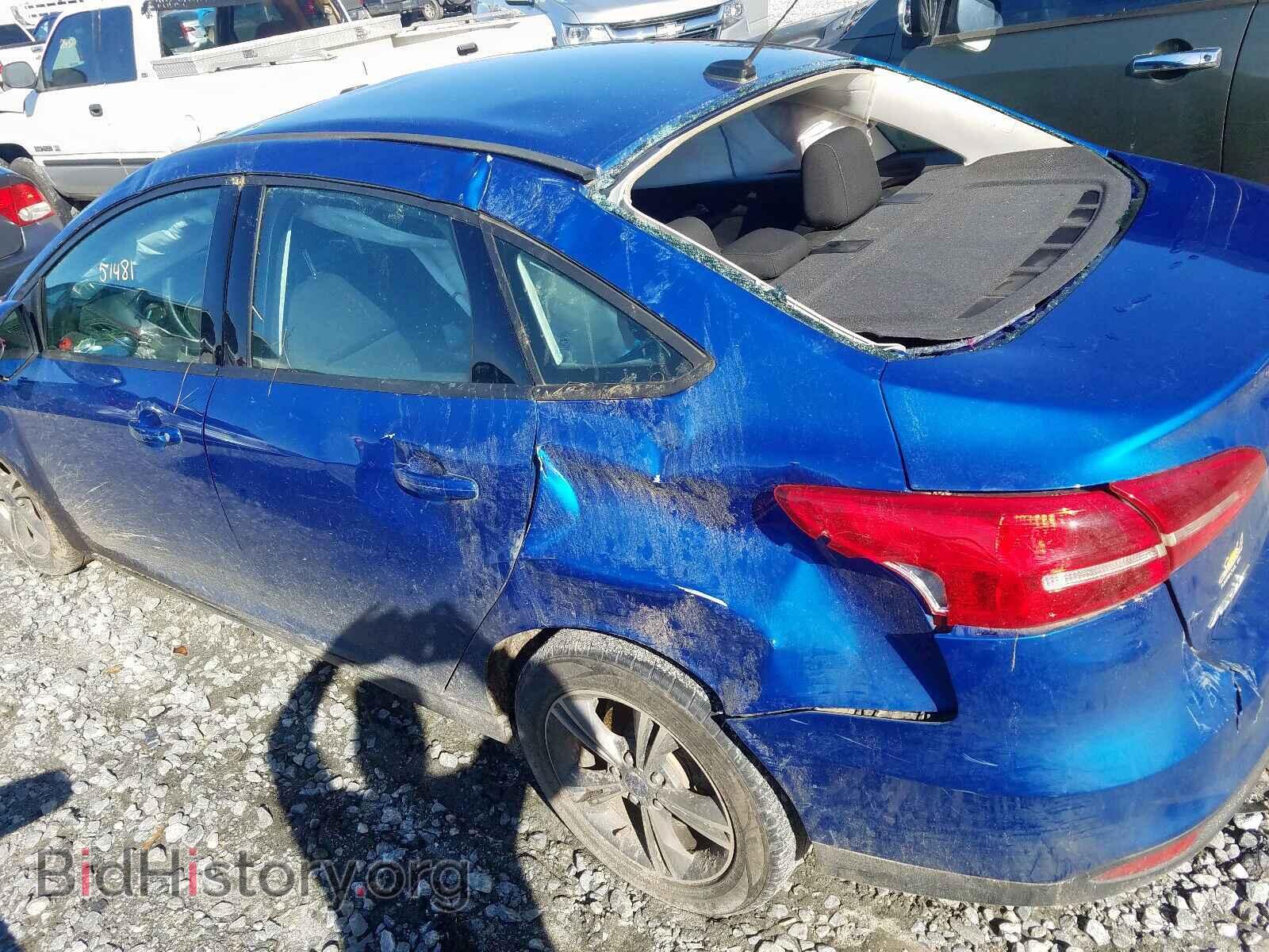 2018 FORD FOCUS - VIN: 1FADP3FE1JL208749 - Фото 9
