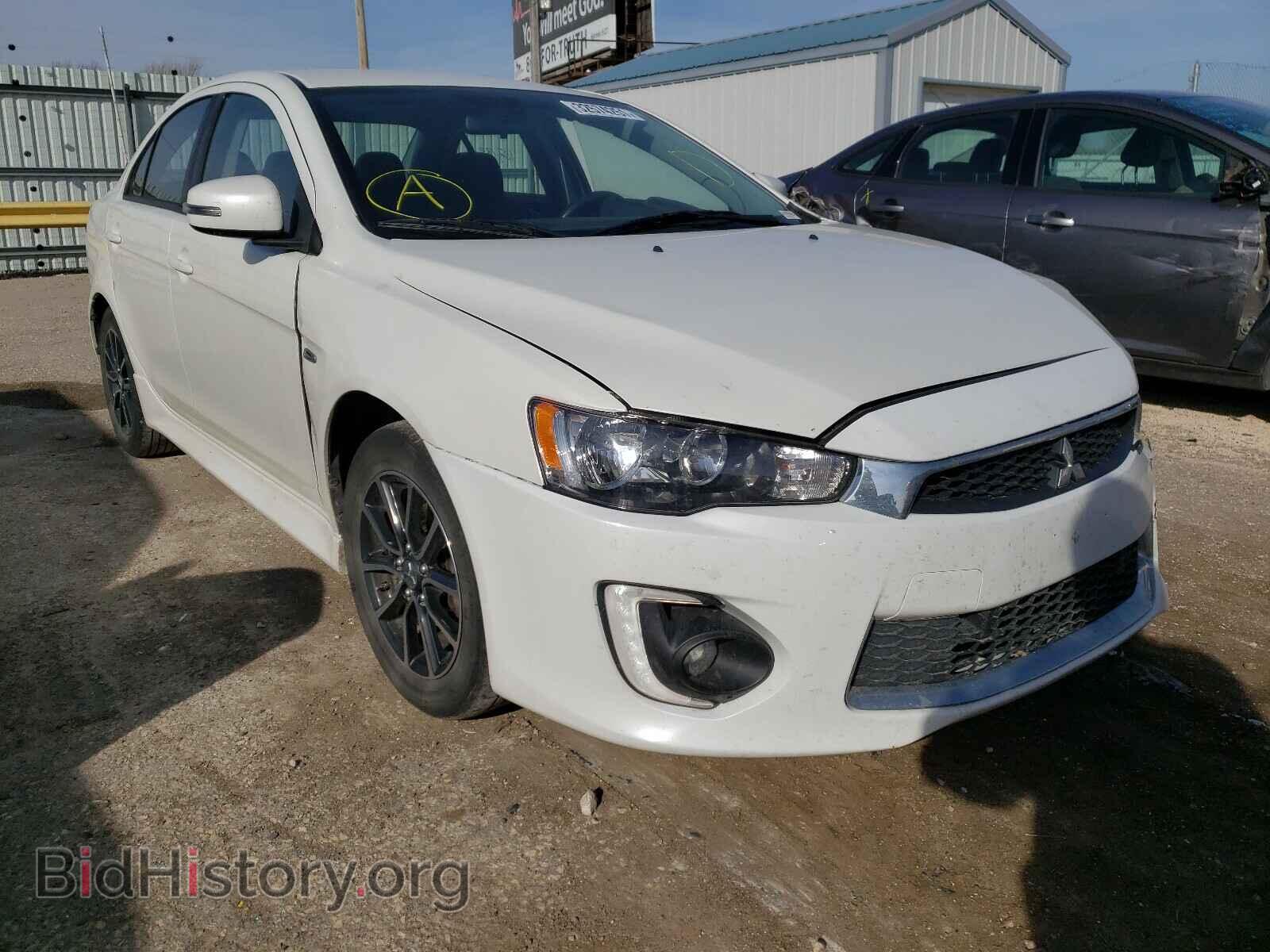 Photo JA32U2FU9HU007891 - MITSUBISHI LANCER 2017