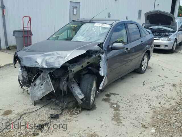 2005 FORD FOCUS - VIN: 1FAHP38Z95W156020 - Фото 2