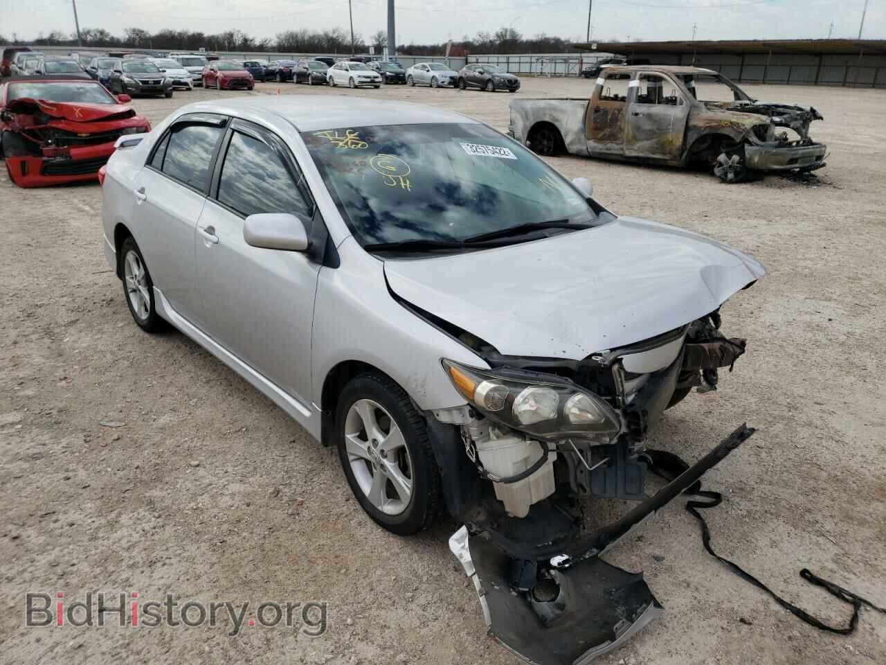 Photo 2T1BU4EE6BC630333 - TOYOTA COROLLA 2011