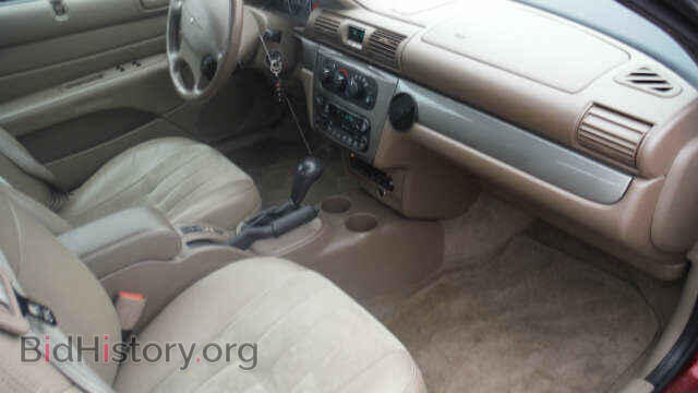 2004 CHRYSLER SEBRING - VIN: 1C3EL55R04N390662 - Фото 7