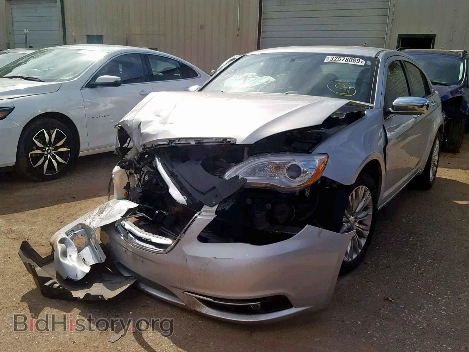 2011 CHRYSLER 200 - VIN: 1C3BC2FG0BN623631 - Фото 2