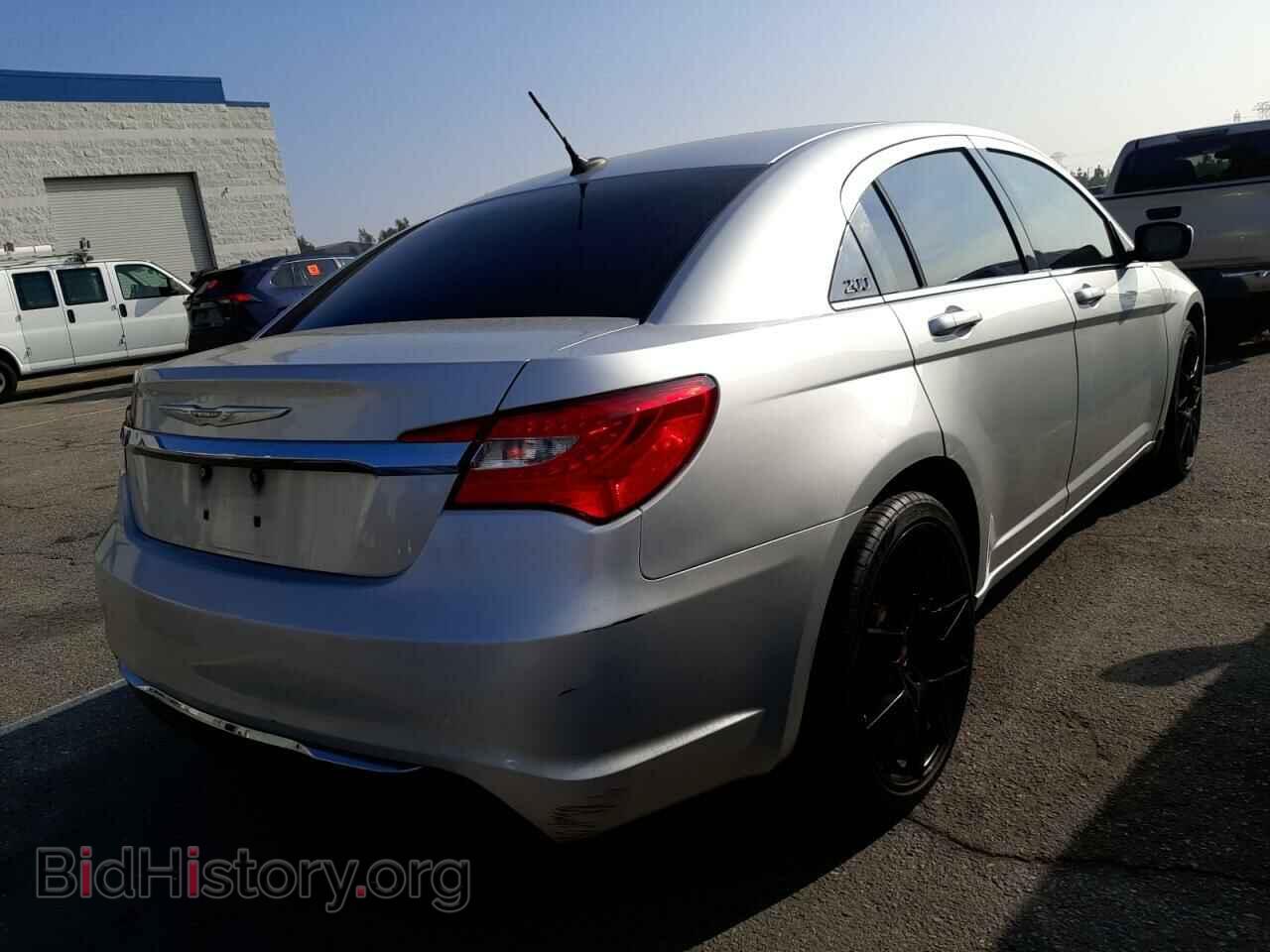 2011 CHRYSLER 200 - VIN: 1C3BC1FGXBN607995 - Фото 4