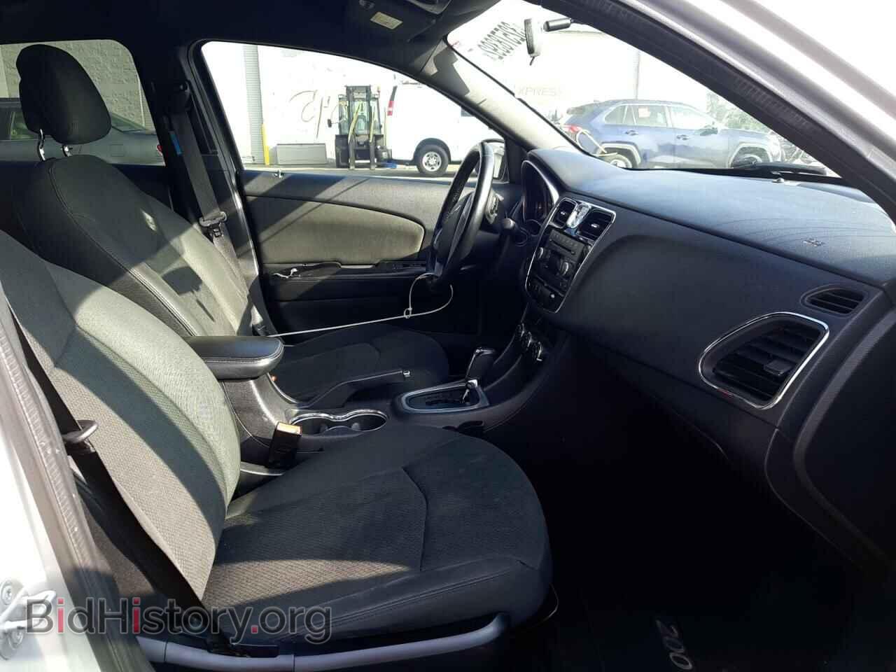 2011 CHRYSLER 200 - VIN: 1C3BC1FGXBN607995 - Фото 5