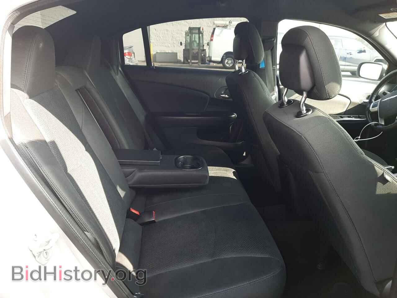 2011 CHRYSLER 200 - VIN: 1C3BC1FGXBN607995 - Фото 6