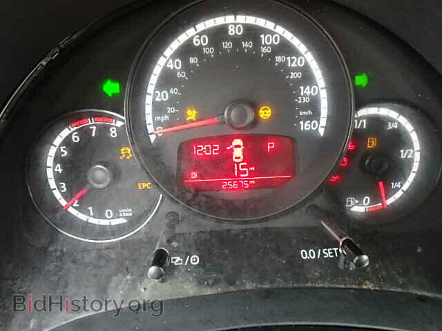 2014 VOLKSWAGEN BEETLE - VIN: 3VWF17AT0EM643328 - Фото 8