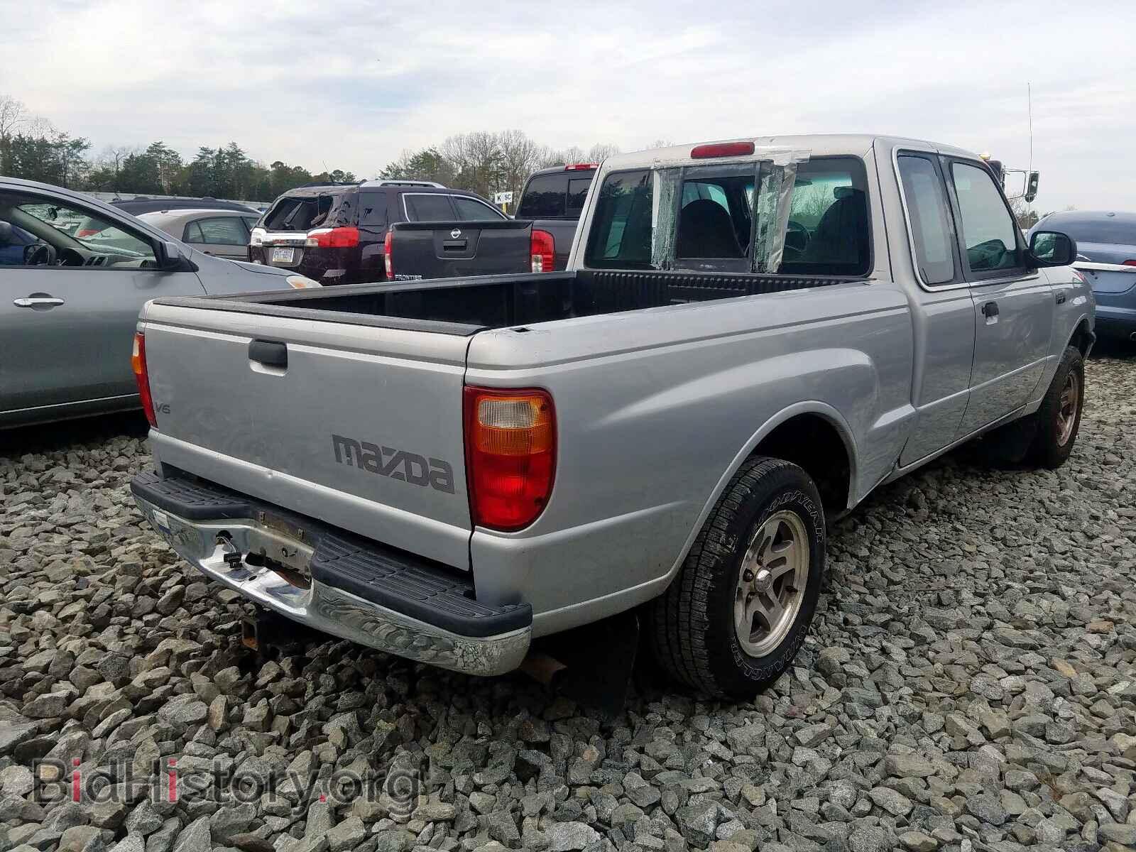 2003 MAZDA B3000 - VIN: 4F4YR46V33TM10000 - Фото 4