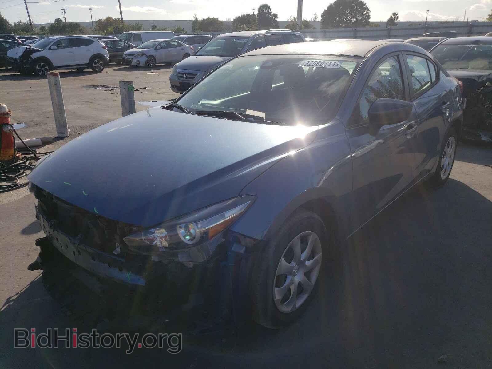 2018 MAZDA 3 - VIN: 3MZBN1U77JM223476 - Фото 2
