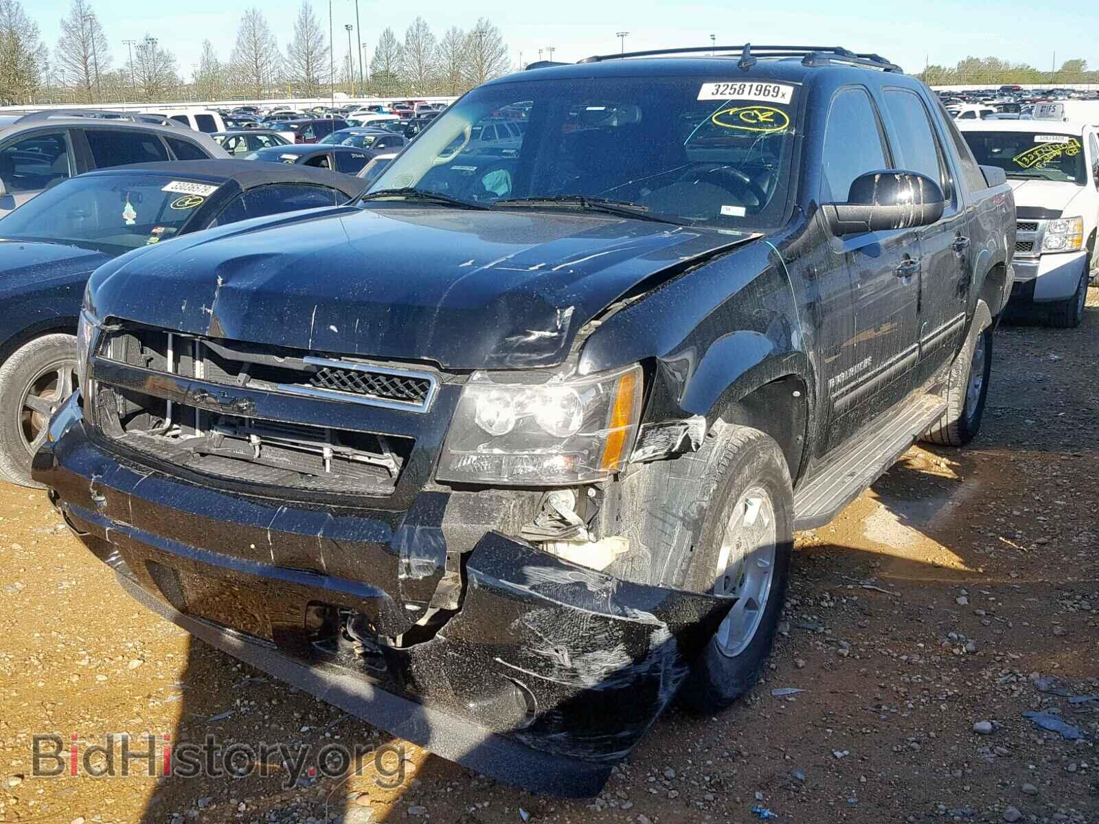 2011 CHEVROLET AVALANCHE - VIN: 3GNTKEE32BG403782 - Фото 2