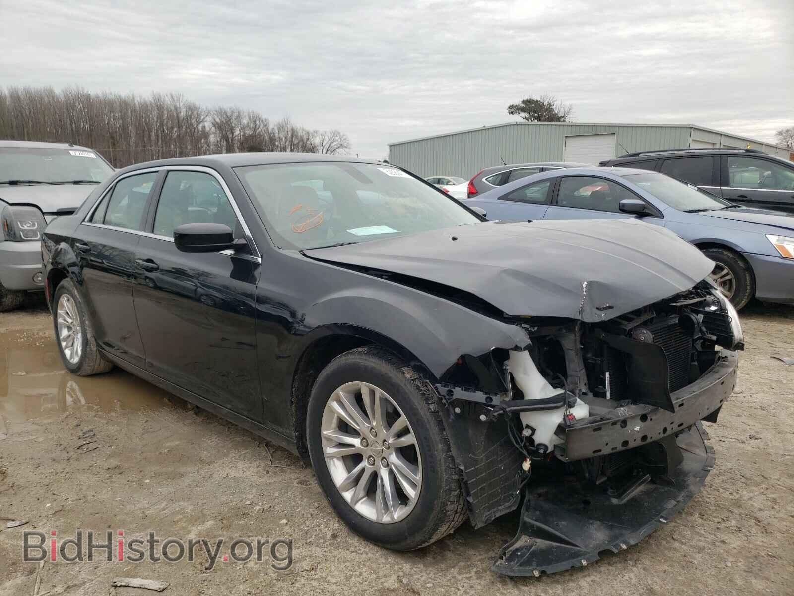 Фотография 2C3CCAAG5JH137281 - CHRYSLER 300 2018