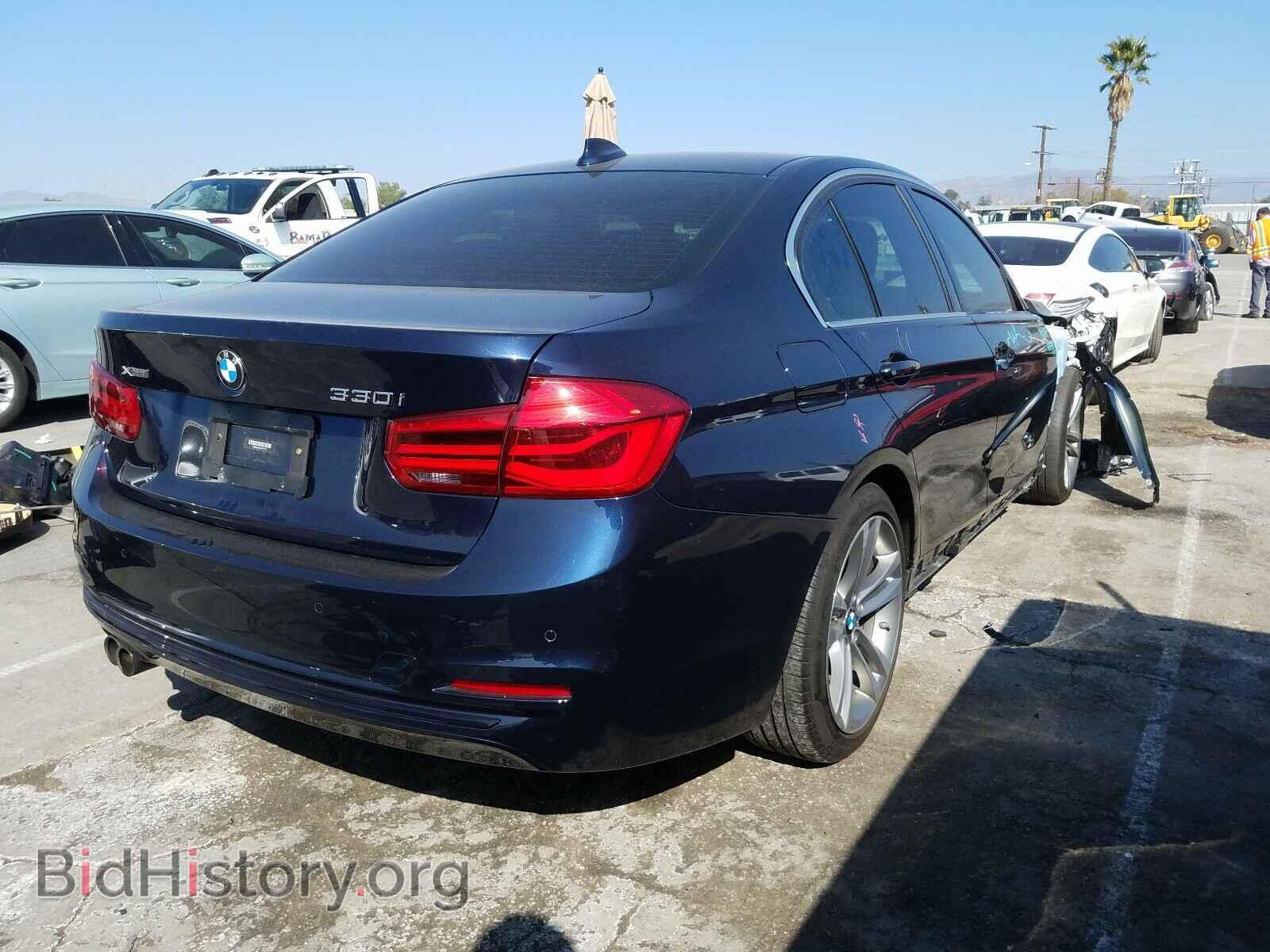 2017 BMW 3 SERIES - VIN: WBA8D9C3XHA011172 - Фото 4