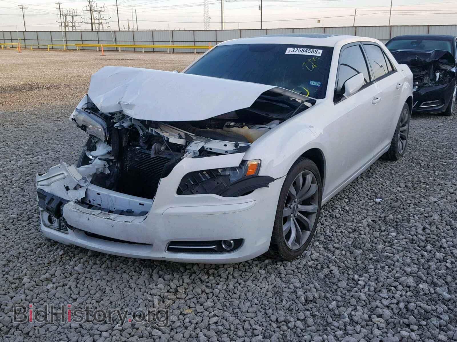 2014 CHRYSLER 300 - VIN: 2C3CCABG1EH355206 - Фото 2