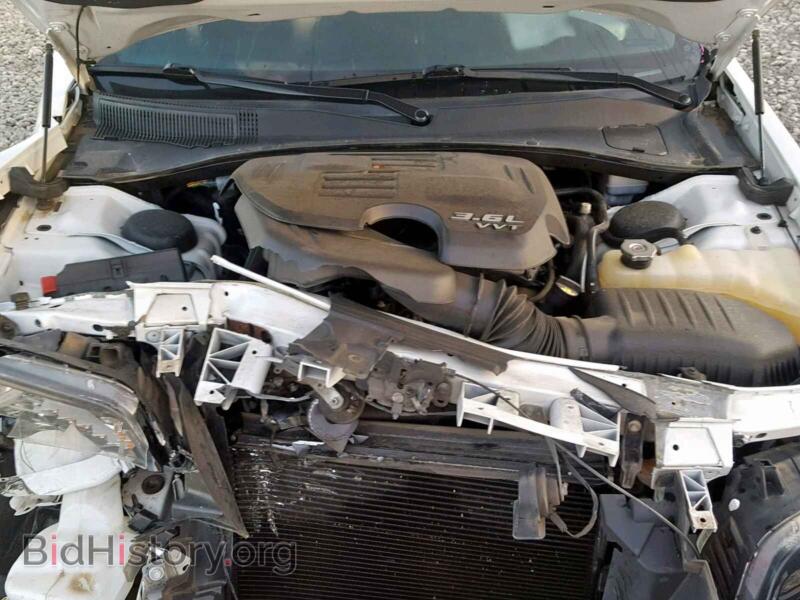2014 Chrysler 300 (VIN 2C3CCABG1EH355206) — фото 7 из 10
