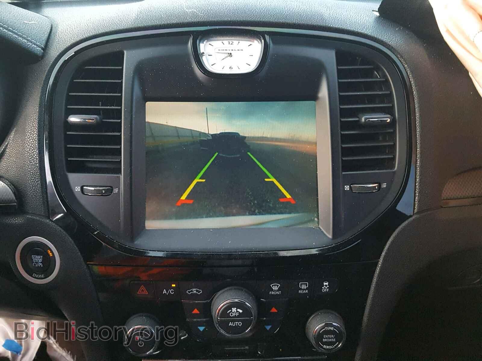 2014 CHRYSLER 300 - VIN: 2C3CCABG1EH355206 - Фото 9