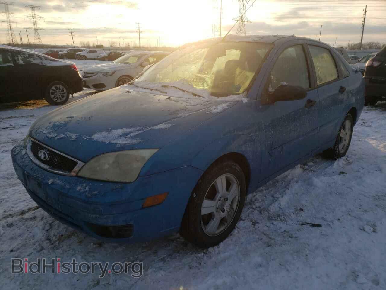 2007 FORD FOCUS - VIN: 1FAHP34N17W252021 - Фото 2