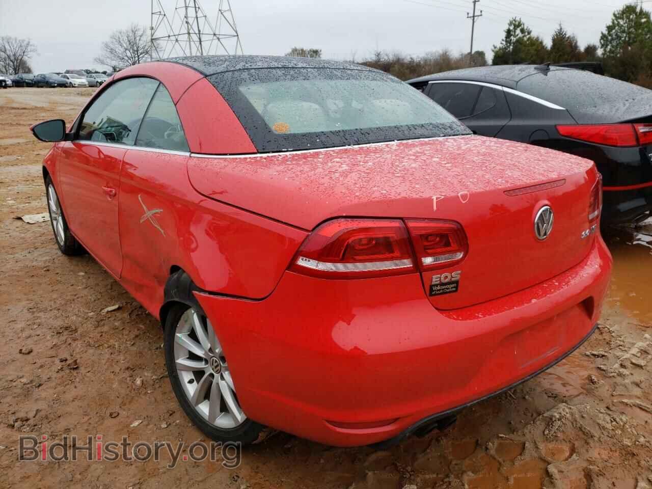 2016 VOLKSWAGEN EOS - VIN: WVWBW8AH1GV000676 - Фото 3