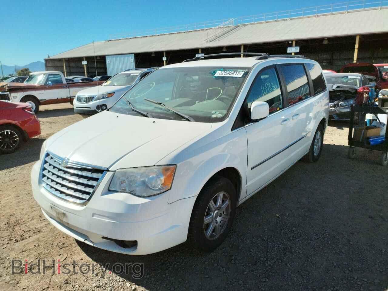 2010 CHRYSLER MINIVAN - VIN: 2A4RR5D11AR270546 - Фото 2