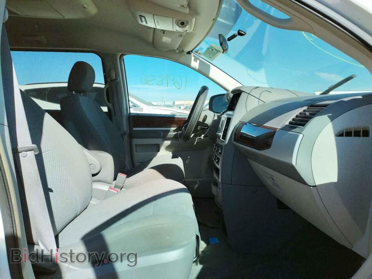 2010 CHRYSLER MINIVAN - VIN: 2A4RR5D11AR270546 - Фото 5
