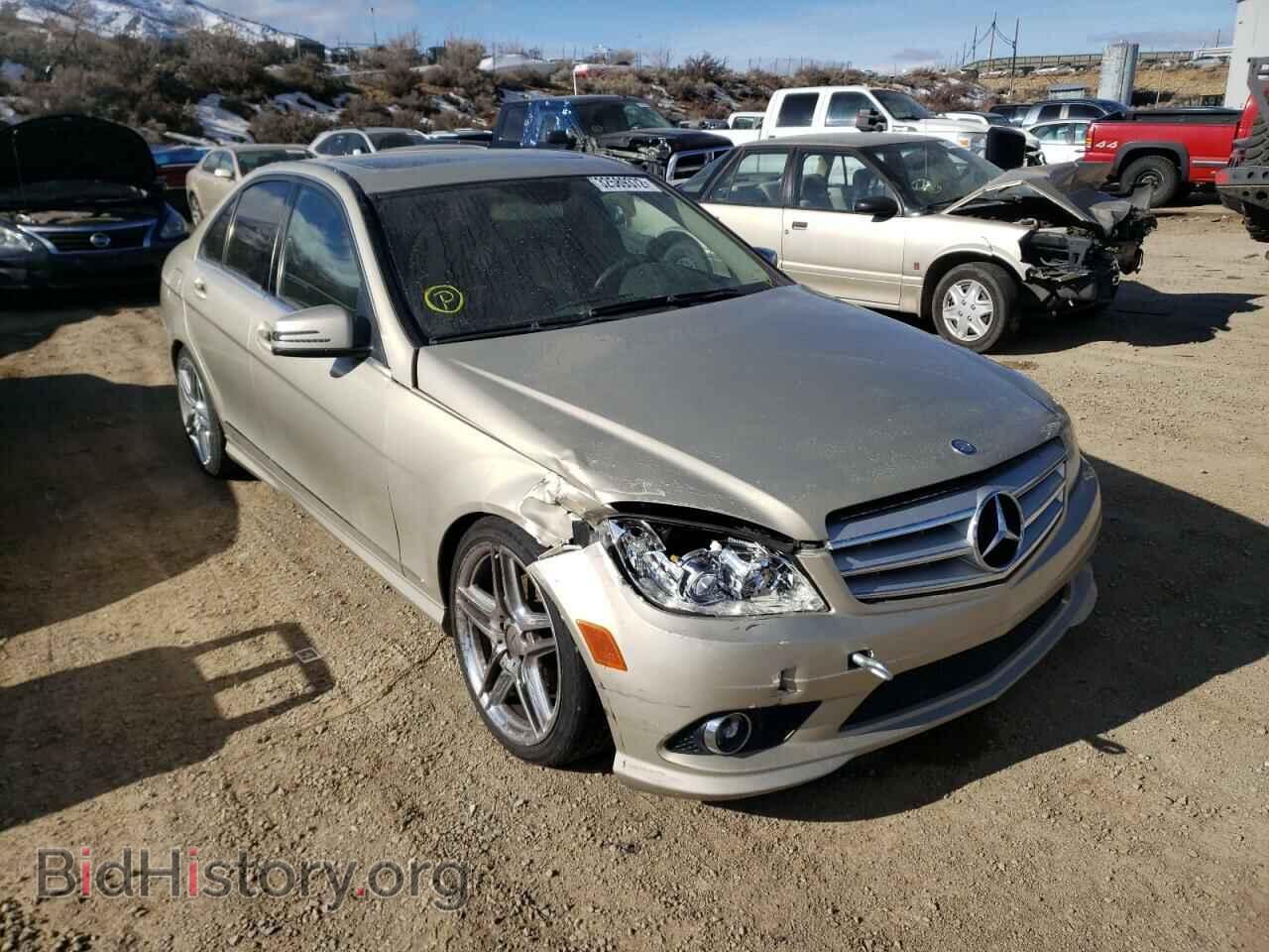 Photo WDDGF8BB0AF464761 - MERCEDES-BENZ C-CLASS 2010