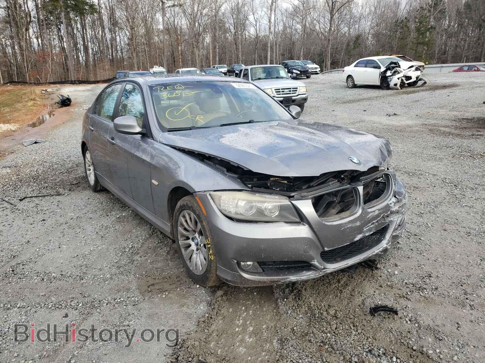Photo WBAPH73549A172396 - BMW 3 SERIES 2009