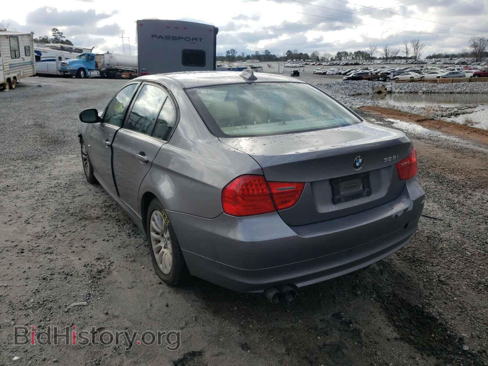 2009 BMW 3 SERIES - VIN: WBAPH73549A172396 - Фото 3