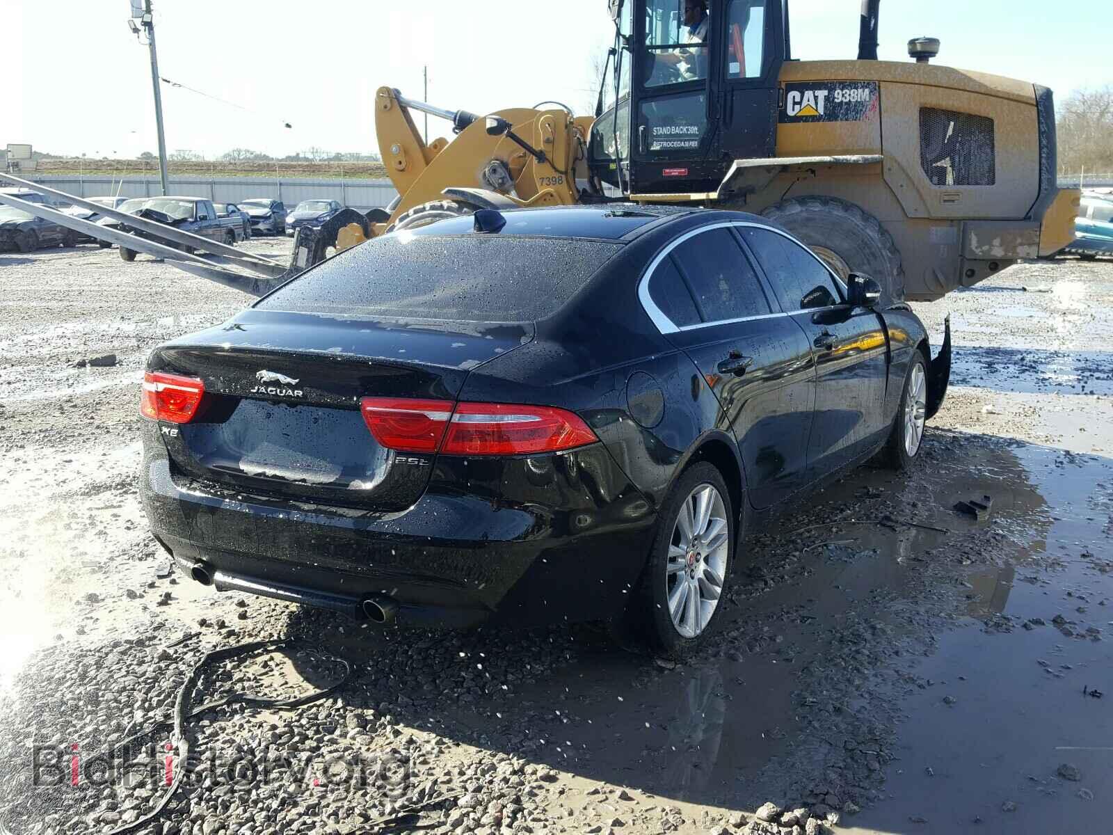 2019 JAGUAR XE - VIN: SAJAR4FX4KCP52518 - Фото 4