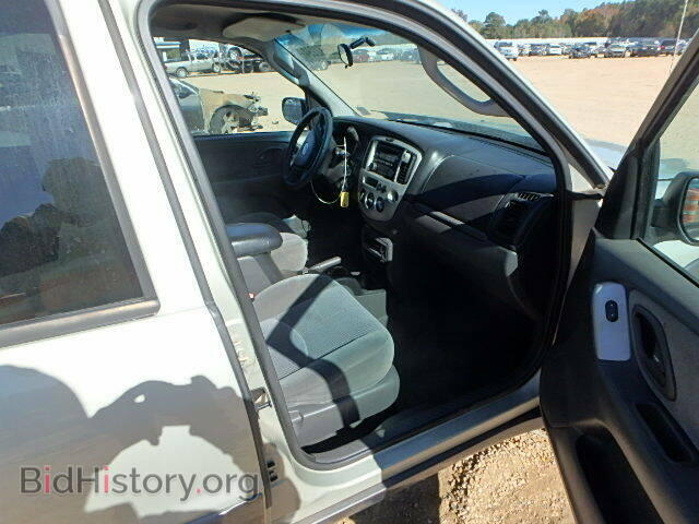 2004 MAZDA TRIBUTE - VIN: 4F2YZ041X4KM00654 - Фото 5