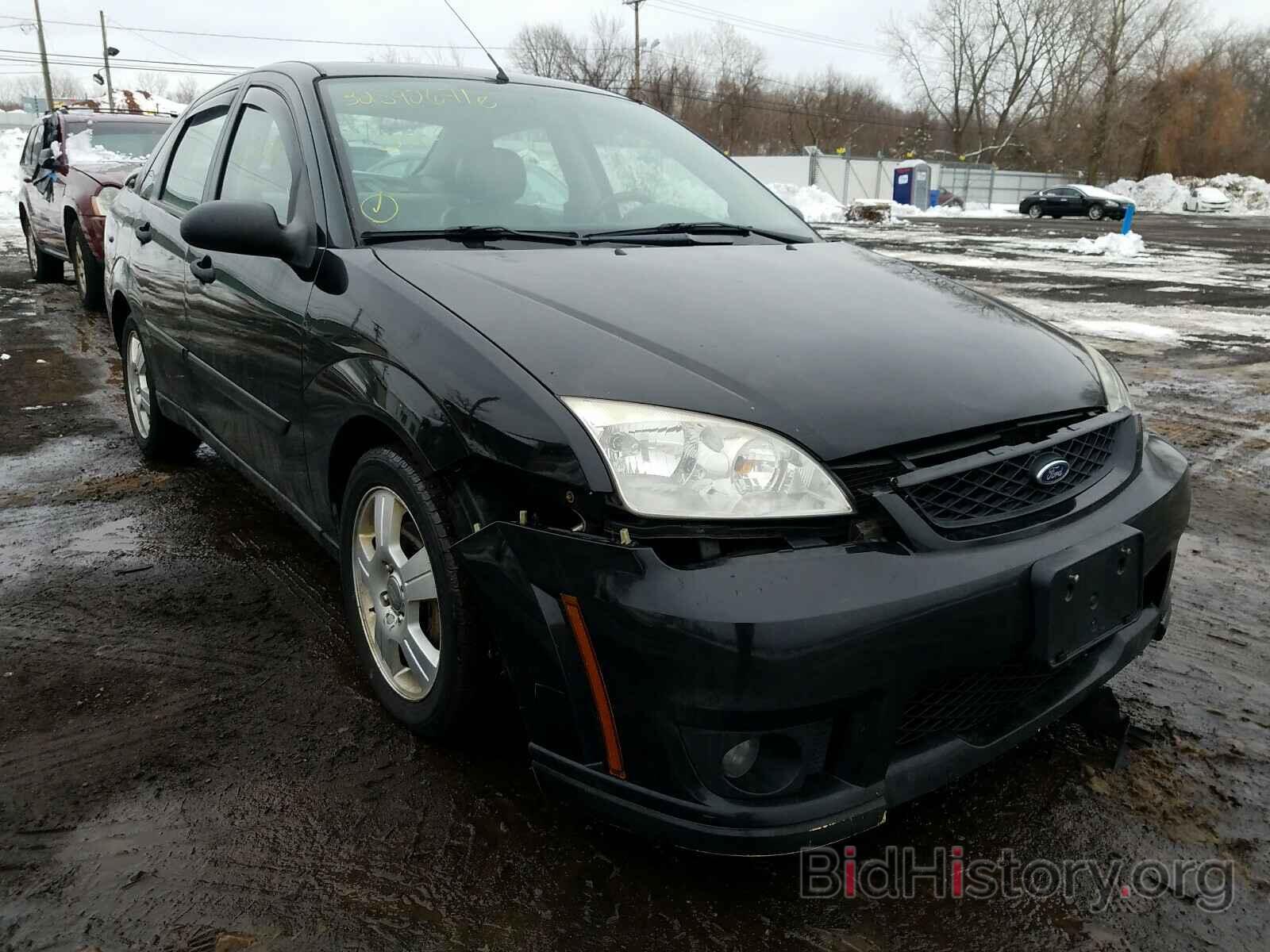 Photo 1FAHP34N07W365300 - FORD FOCUS 2007