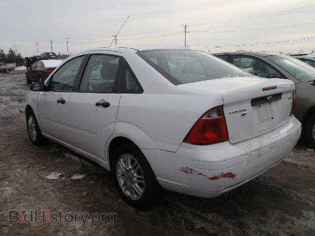 2005 FORD FOCUS - VIN: 1FAFP34N85W211051 - Фото 4