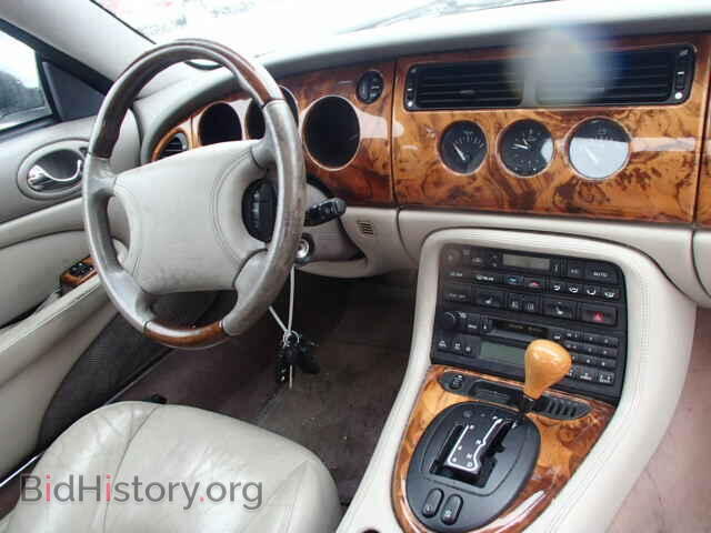 2000 JAGUAR XK8 - VIN: SAJJA42C6YNA03830 - Фото 9