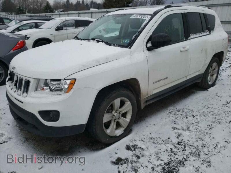 2011 Jeep COMPASS (VIN 1J4NF1FB2BD239445) — photo 2 of 10