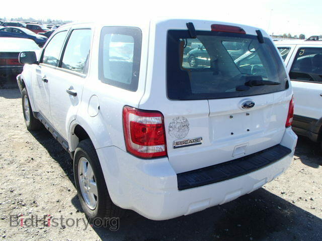2011 FORD ESCAPE - VIN: 1FMCU0C71BKB53855 - Фото 3