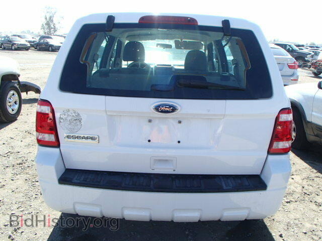 2011 FORD ESCAPE - VIN: 1FMCU0C71BKB53855 - Фото 9