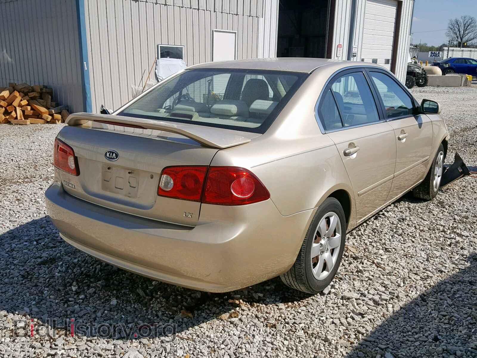 2007 KIA OPTIMA - VIN: KNAGE123775123804 - Фото 4