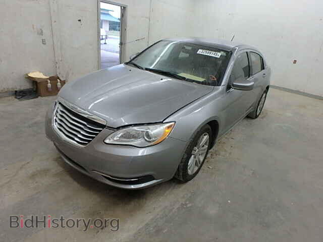 2013 CHRYSLER 200 - VIN: 1C3CCBAB1DN670492 - Photo 2