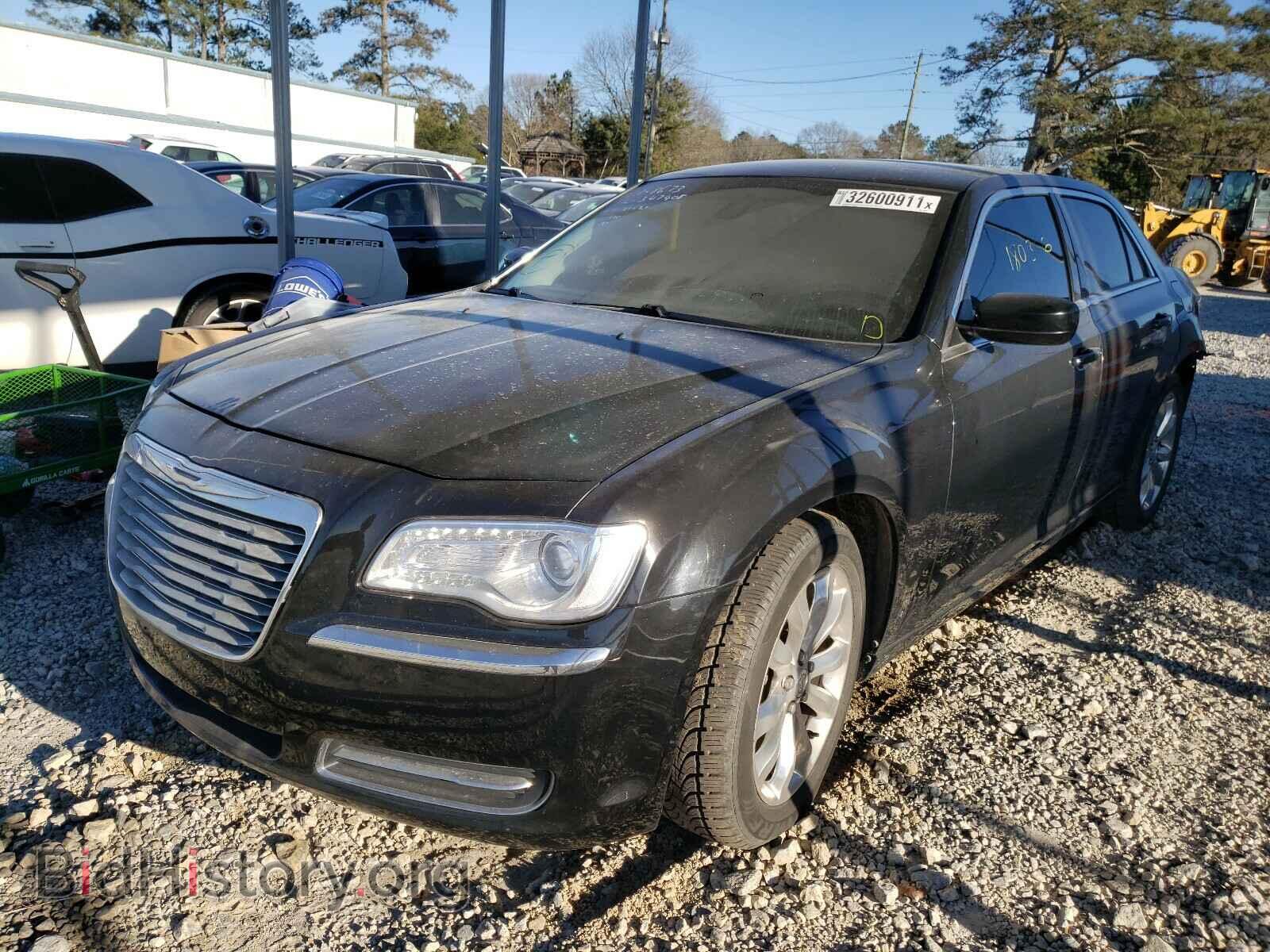 2016 CHRYSLER 300 - VIN: 2C3CCARG9GH208673 - Фото 2