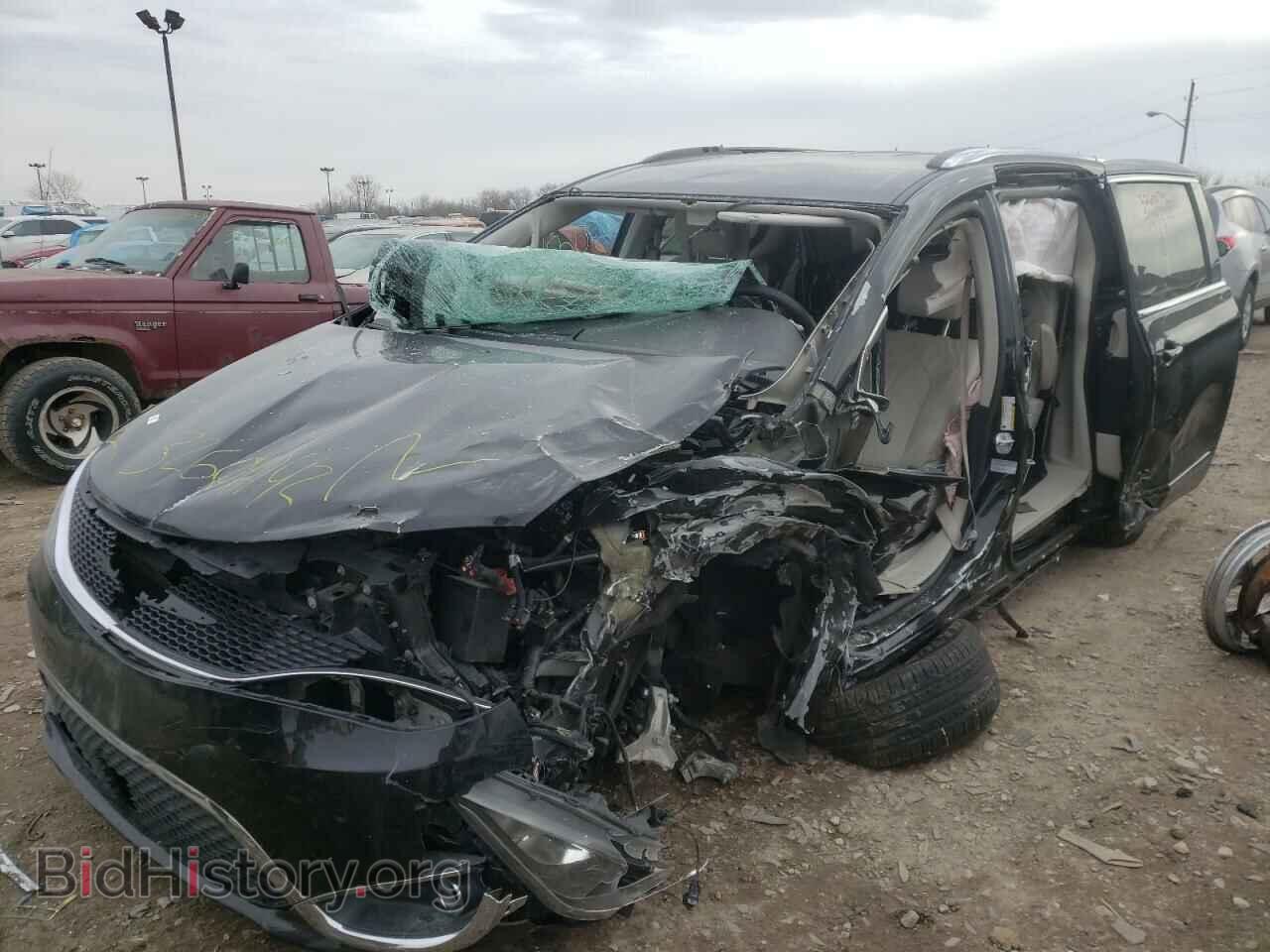 2017 CHRYSLER PACIFICA - VIN: 2C4RC1EG0HR747593 - Фото 2