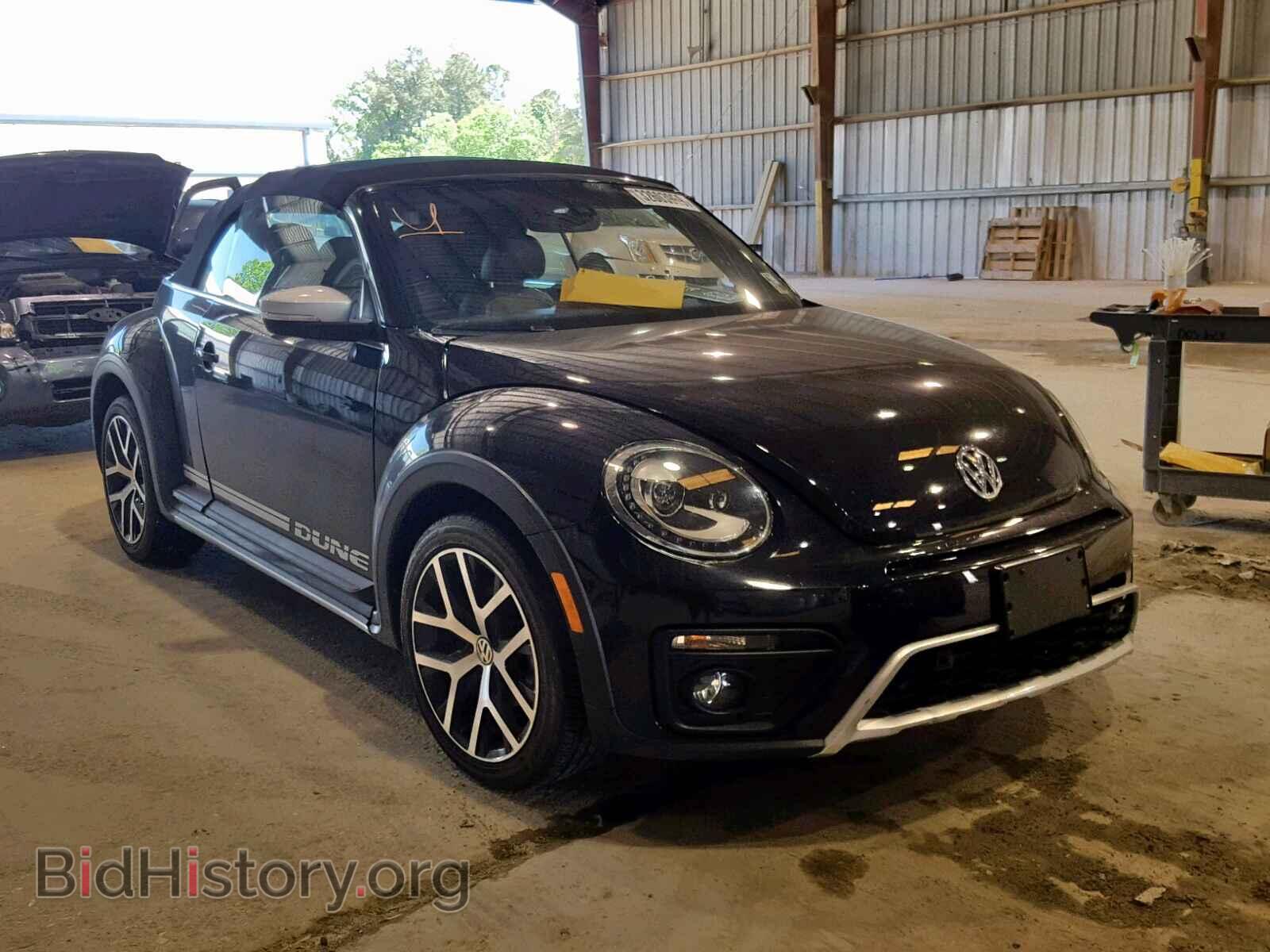 Photo 3VWT17AT8HM811529 - VOLKSWAGEN BEETLE 2017