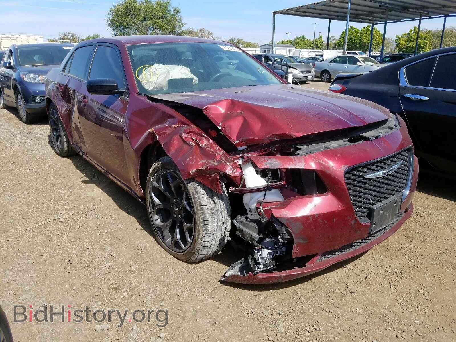 Фотография 2C3CCAAG3KH651423 - CHRYSLER 300 2019