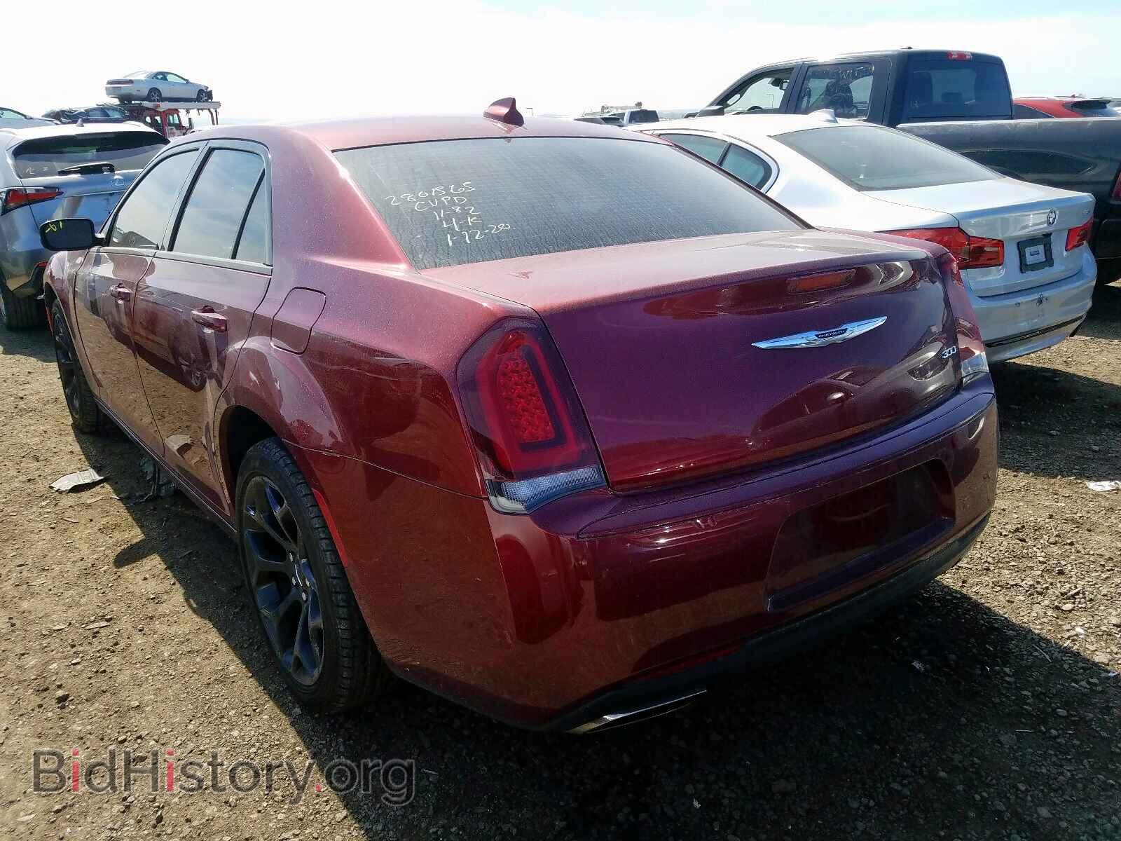 2019 CHRYSLER 300 - VIN: 2C3CCAAG3KH651423 - Фото 3