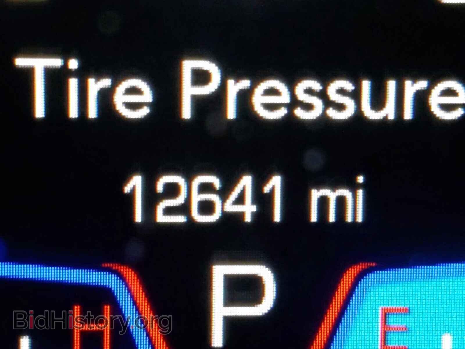 2019 CHRYSLER 300 - VIN: 2C3CCAAG3KH651423 - Фото 8